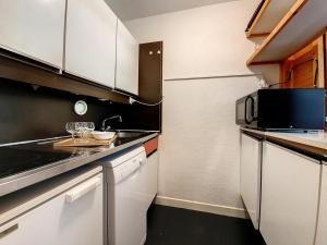 Appartement lumineux 5 pers, ski aux pieds, balcon exposé Sud - FR-1-344-1001