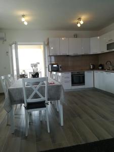 Apartment Villa Bijele Stijene