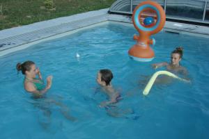 Maisons de vacances Gite Le Logis de l'Etang de l'Aune : photos des chambres