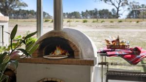 Sutton Forest Retreat Sophies Farmhouse