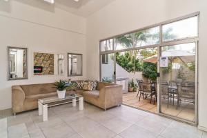 2 Ipanema Umhlanga Beach garden unit next door to the Oyster Box Hotel