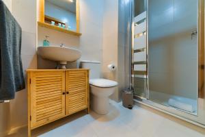 Holidays2Malaga Victoria next Old Town High Speed WIFI