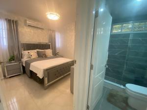7 Santiago Minumental Area Lovely Specially 4 You - Cozy 3 bedrooms WIFI- Caribe tours - Colinas Mall and transportation 24 hours Apartment for 7 peoples