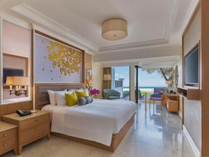 Dusit Thani Laguna Phuket