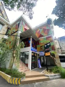 PALAGAN HUIS - 科贾扬