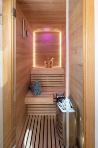 Ni President Suite, DeMaNi President Suites