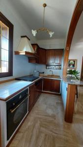 The Rosas Luxury House