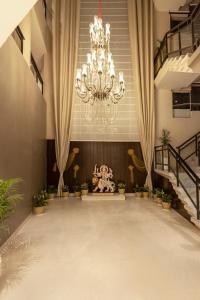 The Vaishnodevi Sarovar Portico