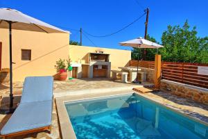 Villa Vicilla by PosarelliVillas