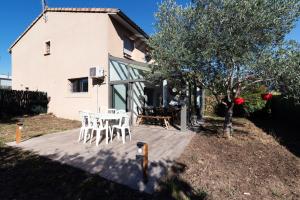 Maisons de vacances Guilhermy - Maison contemporaine avec jardin : photos des chambres