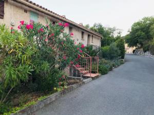 Appartements La Lazarenco Piscine : photos des chambres