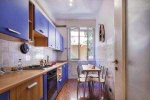 Vespucci Blue Apartment by Wonderful Italy