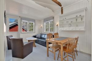 Comfort Cabin 2 Bedroom  room in Lofoten Cottages