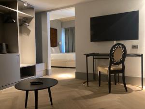 Superior Triple Room room in Hotel Dei Dragomanni