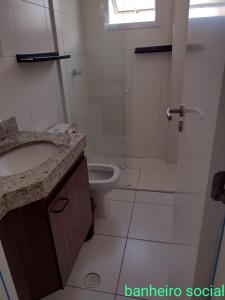 QUARTO ANDAR VISTA PARA O MAR COM piscina CLIMATIZADA