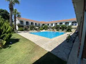 BURÇ HOTEL - Kızılyurd