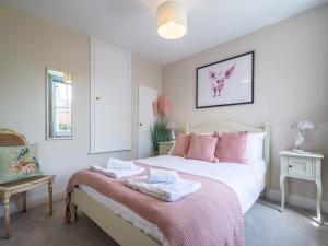 Charming 2 bed cottage with parking in Canterbury - Pass the Keys