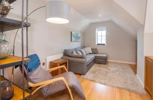 79 Centurion Square with Parking & Lift