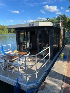 Domek pływający HouseBoat 4U - Piaski Onufryjewo