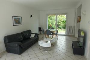 Villas Maison avec jardin, au centre de Nancy, a 2 pas de la Fac de lettres : photos des chambres