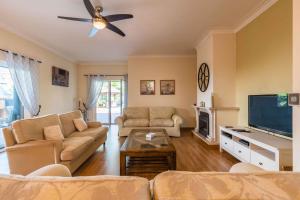 Villa Ferragudo, Piscina e Mesa de Bilhar!