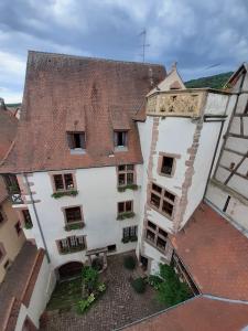 ADRIHOF à Riquewihr, Cour de lAbbaye dAutrey