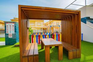 210 New Mar Pool - Alicante Holiday