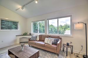 Airy and Bright Hideaway Near Smugglers Notch!