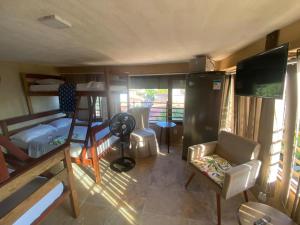 Apto funcional a 70 metros da praia para até 9 pessoas