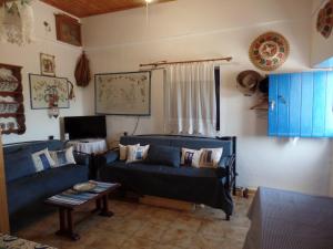 EVELYNS COUNTRY HOUSE