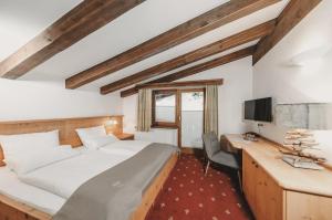 Classic Double Room room in Hotel & Appartements Tiroler Buam