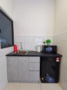 1 Traders Garden 1BR Pool View with HiSpeed Internet Netflix