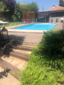 Chalets Chalet - Piscine - Wifi : photos des chambres