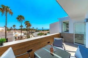 Apart luxury apartment in Island Village.