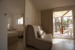 Mobilheim mit 2 Schlafzimmern und Terrasse (6 Erwachsene)
