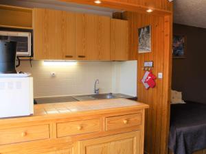 Studio Montagne 4 Pers, Balcon Sud, 100m des Pistes et 10m des Commerces à Vars Les Claux - FR-1-330B-150