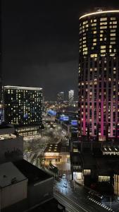 Sophisticated Designer Condo W River & City Views