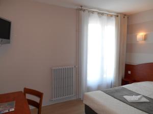 Hotels Hotel Le Rupella : photos des chambres