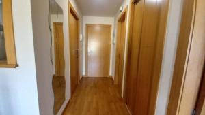 Apartamento en urbanización con piscina en Playa de Silgar