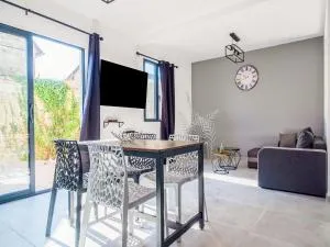 Fully renovated house only few minutes walk away from Ohama Beach - Englesqueville-la-Percée