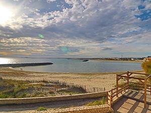 Rez de jardin 38m² à Sète avec vue mer et parking privé - FR-1-472A-129