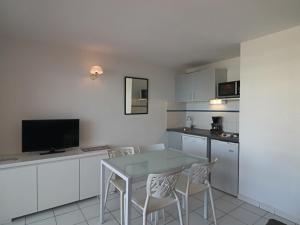 Appartement 6 personnes avec terrasse et parking à Sète - FR-1-472A-165