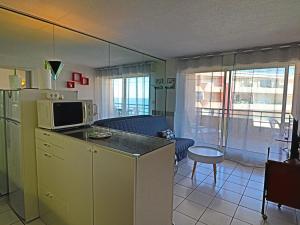 Appartement 2 pièces cabine avec terrasse à Sète - FR-1-472A-177