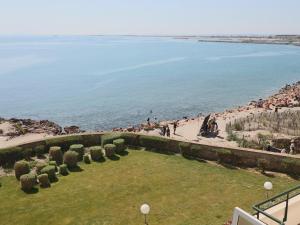 Appartement Climatisé Front de Mer avec Terrasse, Piscine, et Garage Privatif à Sète - FR-1-472A-217