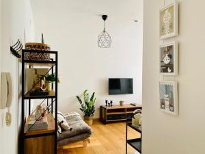 GOOD DAYS CAGLIARI (IUN Q4405)