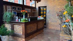 Hotel und Pension Am Burchardikloster