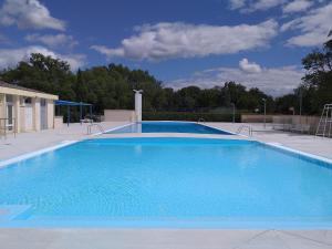 Maisons de vacances Charmant gite au coeur du village : Maison 2 Chambres