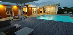 Villa Fleur de Goyave - Très bien ventilée - Vue dégagée - Sainte-Marie