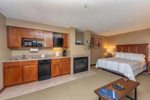 A118 Studio Standard View