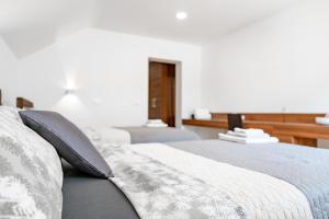 Sobe in apartmaji Bama 